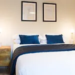 The Burrow By Harrogate Serviced Apartments