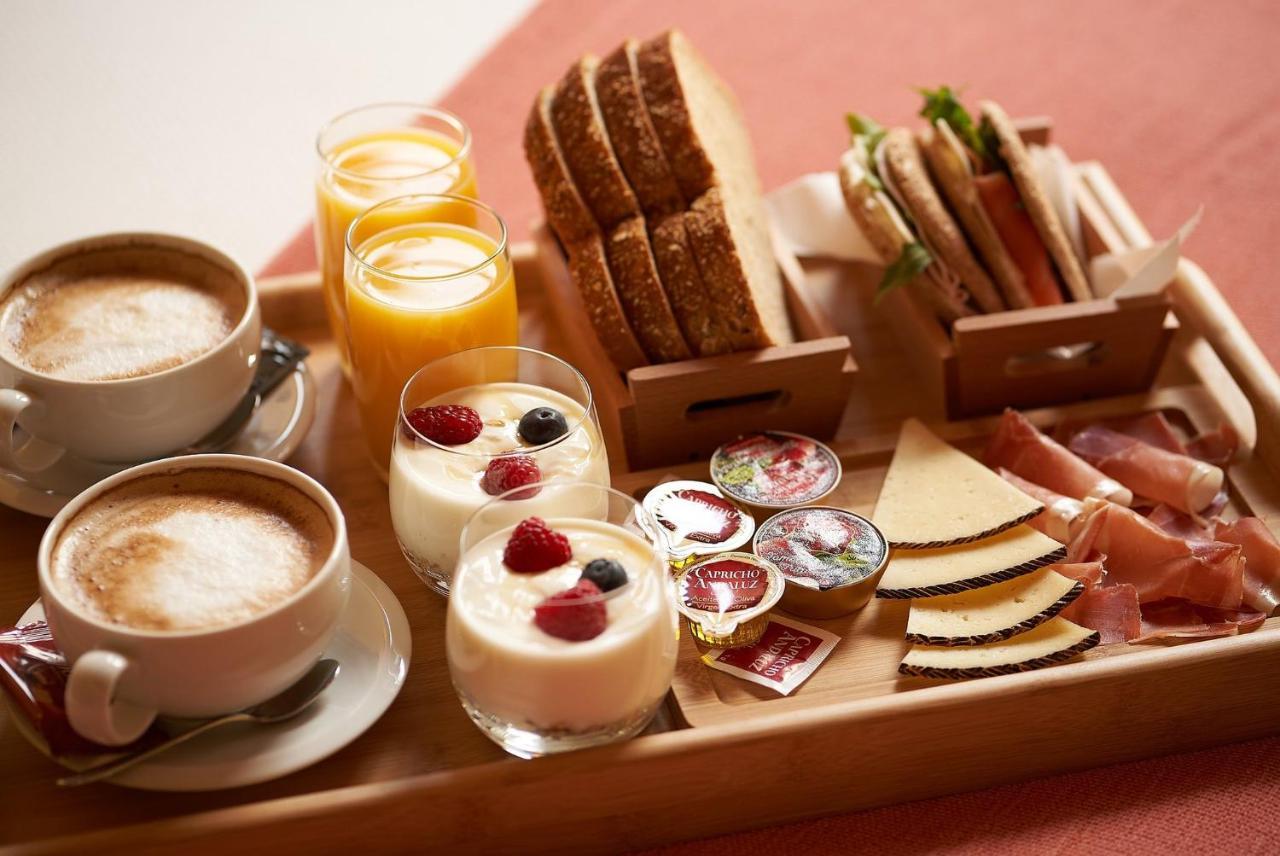 Hotel Crowne Plaza By Ihg 4*