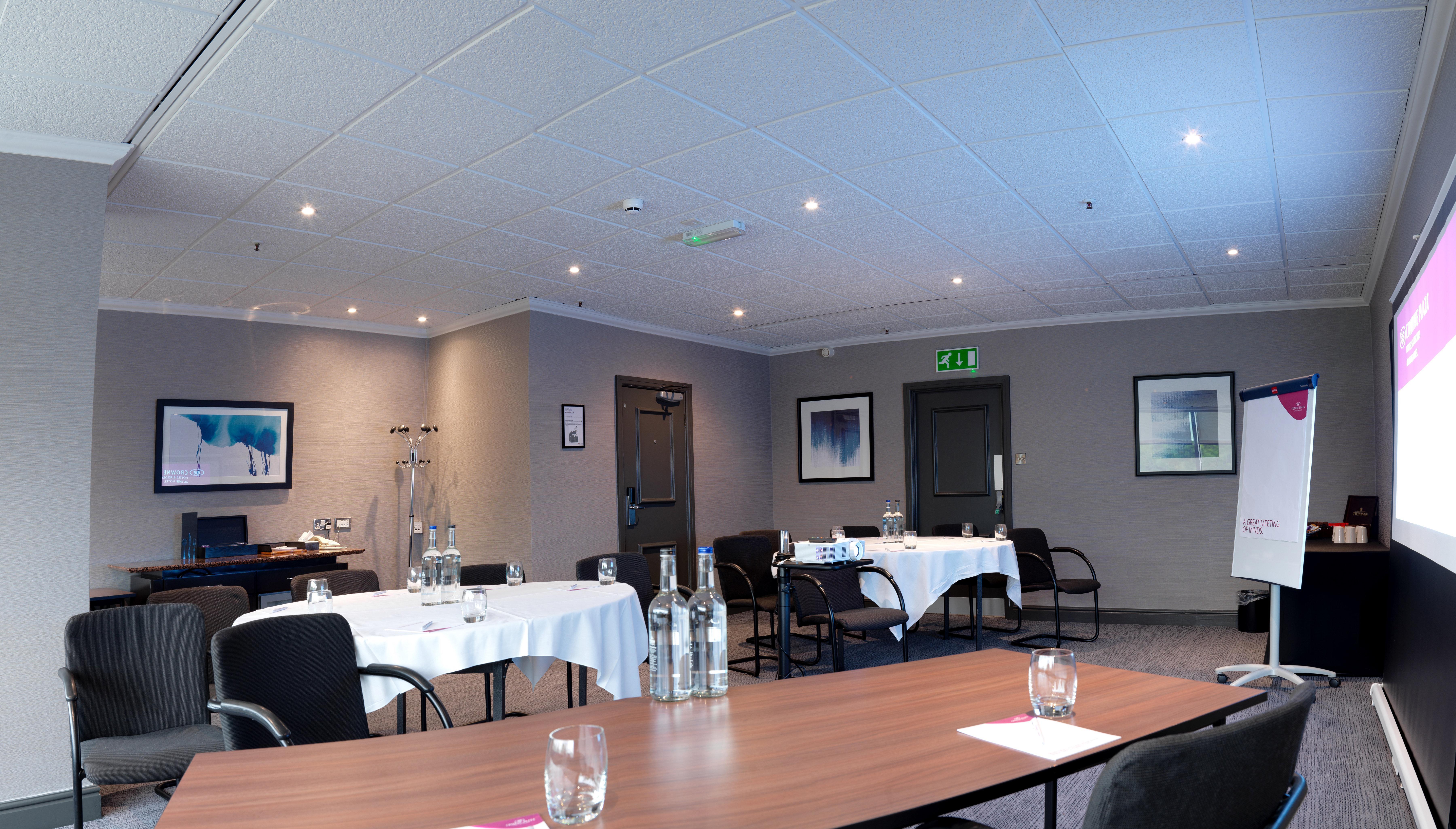 Hotel Crowne Plaza By Ihg 4*