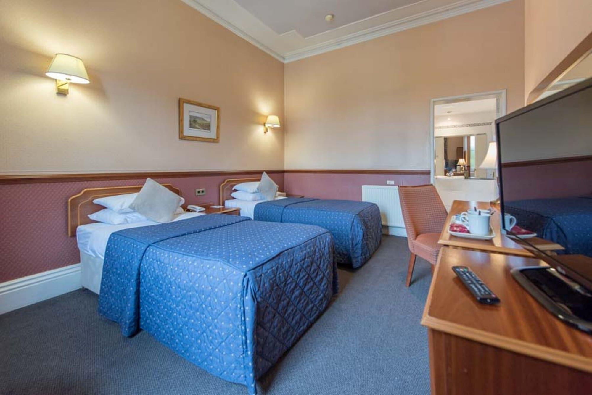 Cairn Hotel 3*
