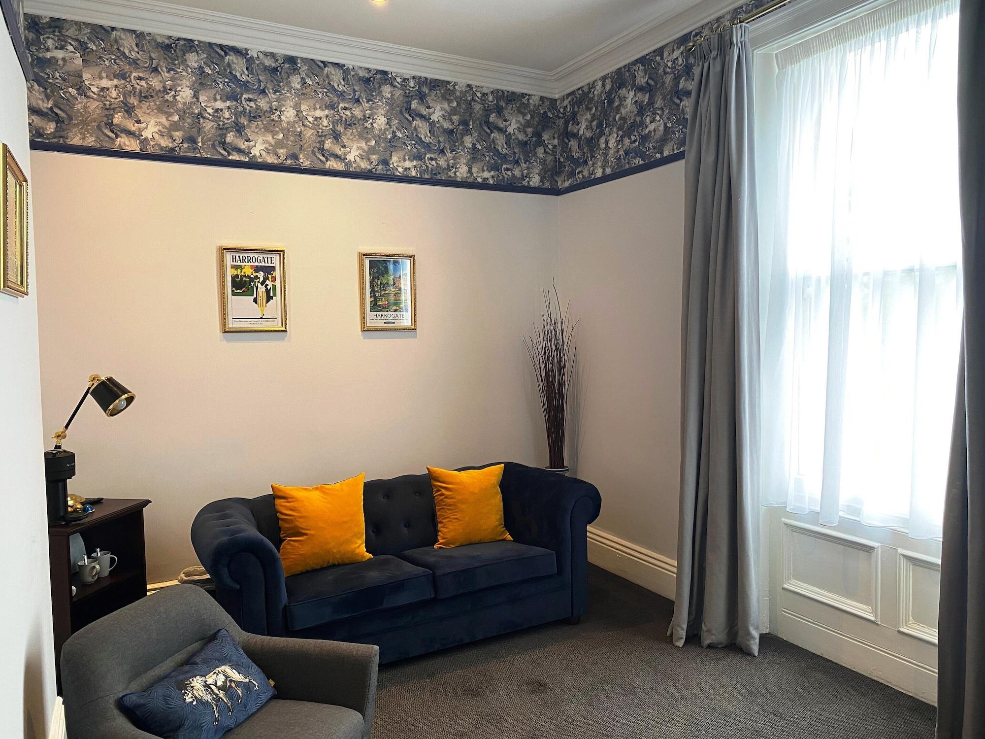 Cairn Hotel 3*