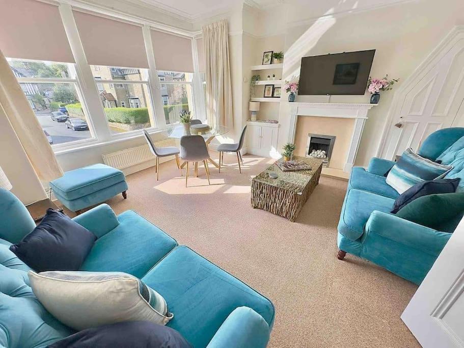Spacious & Bright 3 Bed *