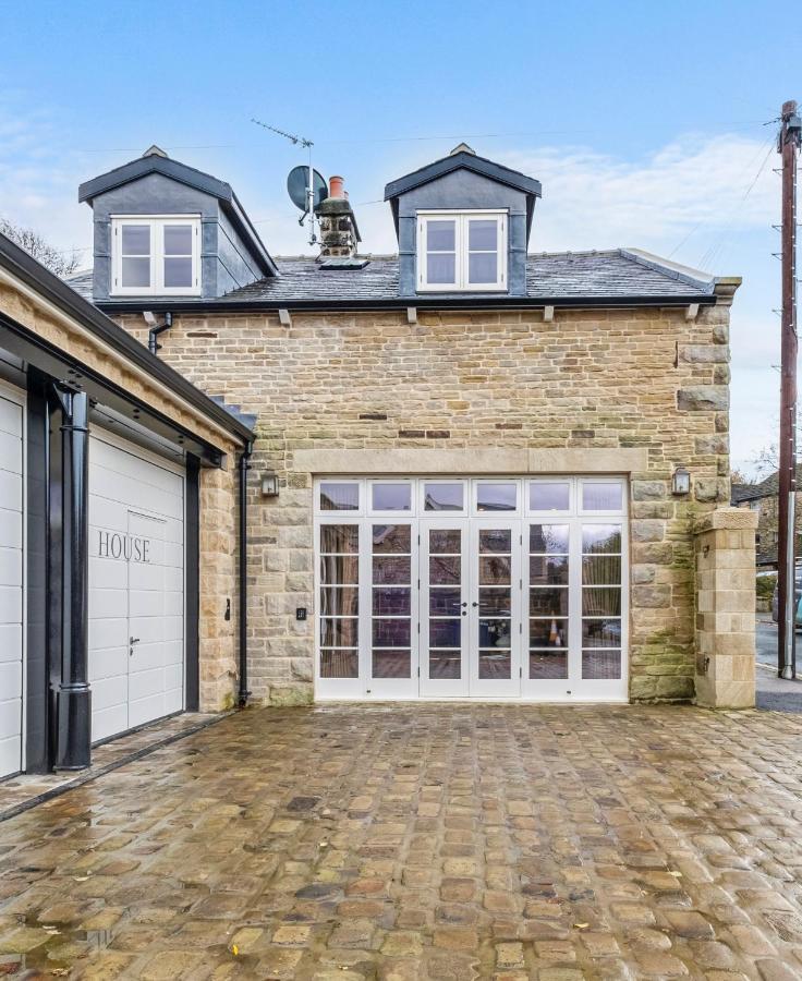 Luxury Mews House In *