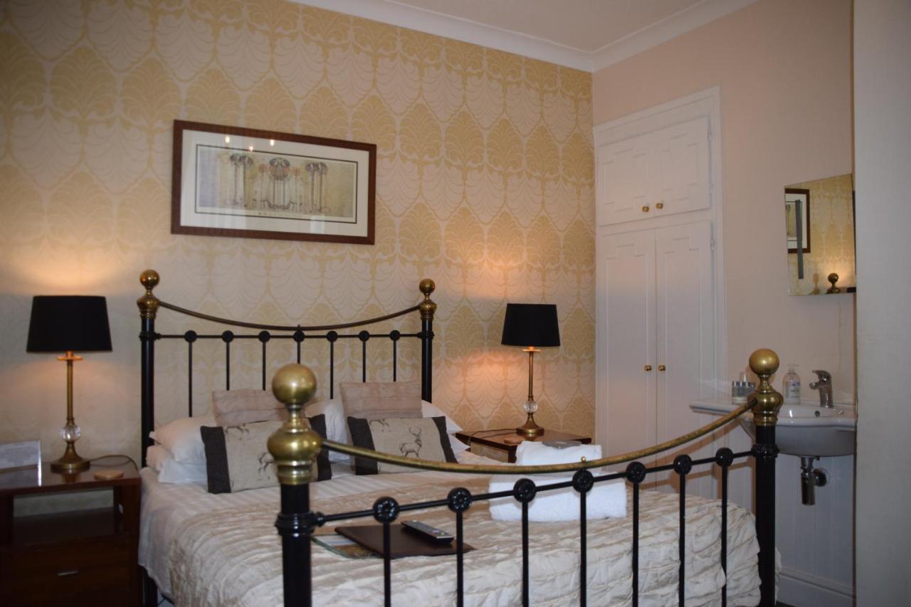 Guest house Arden House 4*
