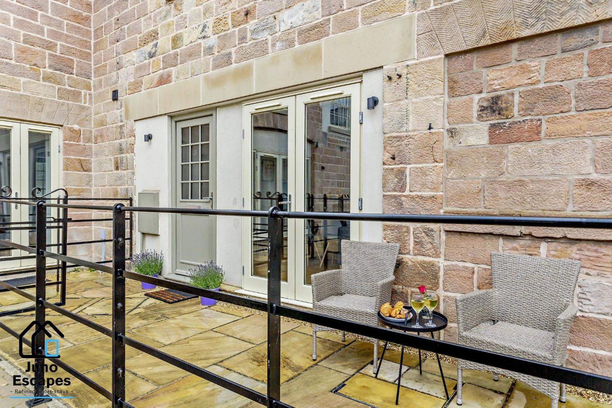 Villa Character Filled Courtyard Escape