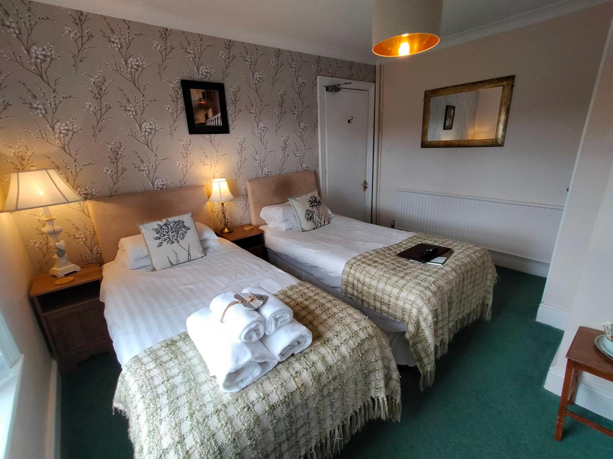 Guest house Arden House