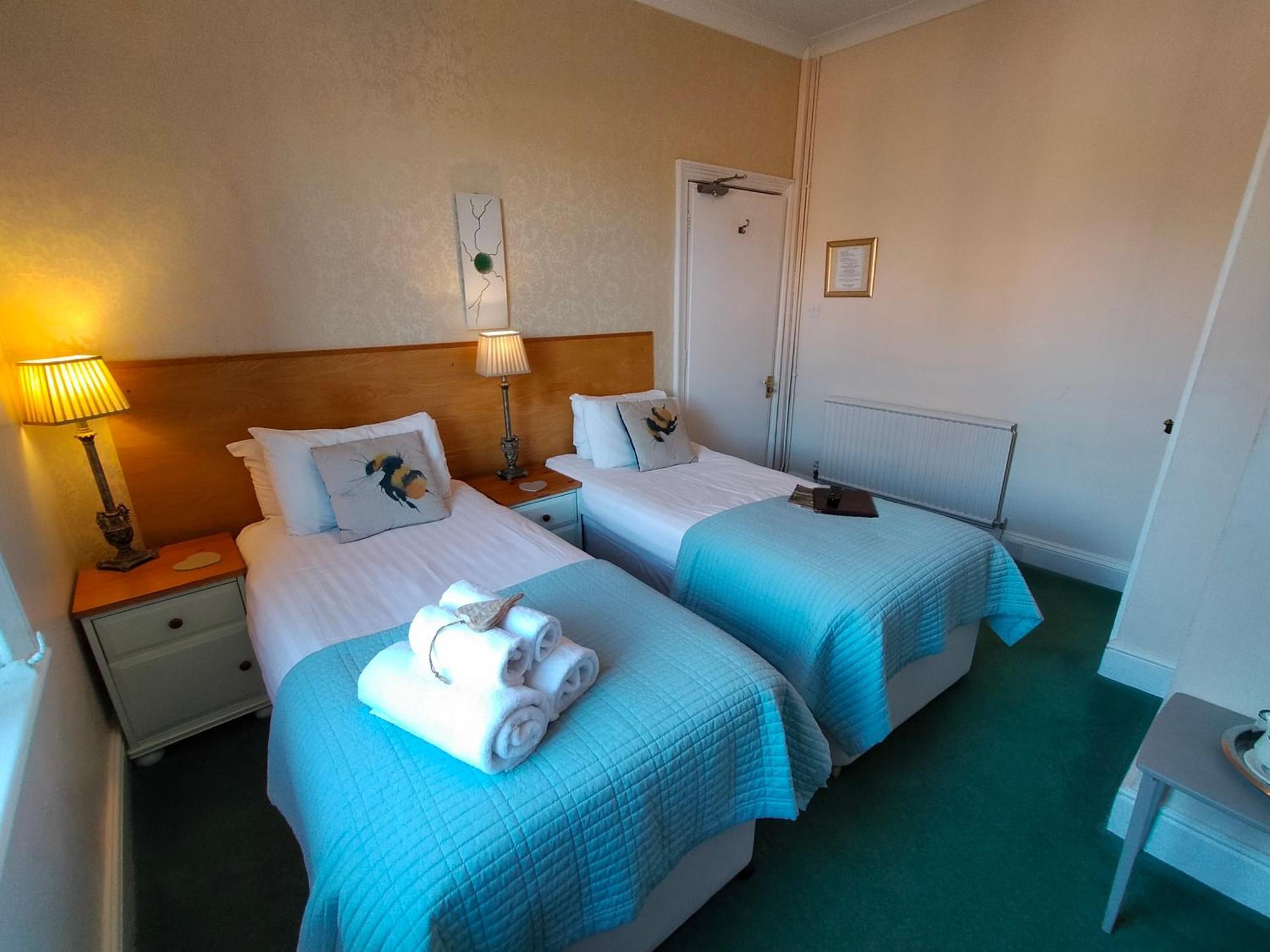 Arden House 4*