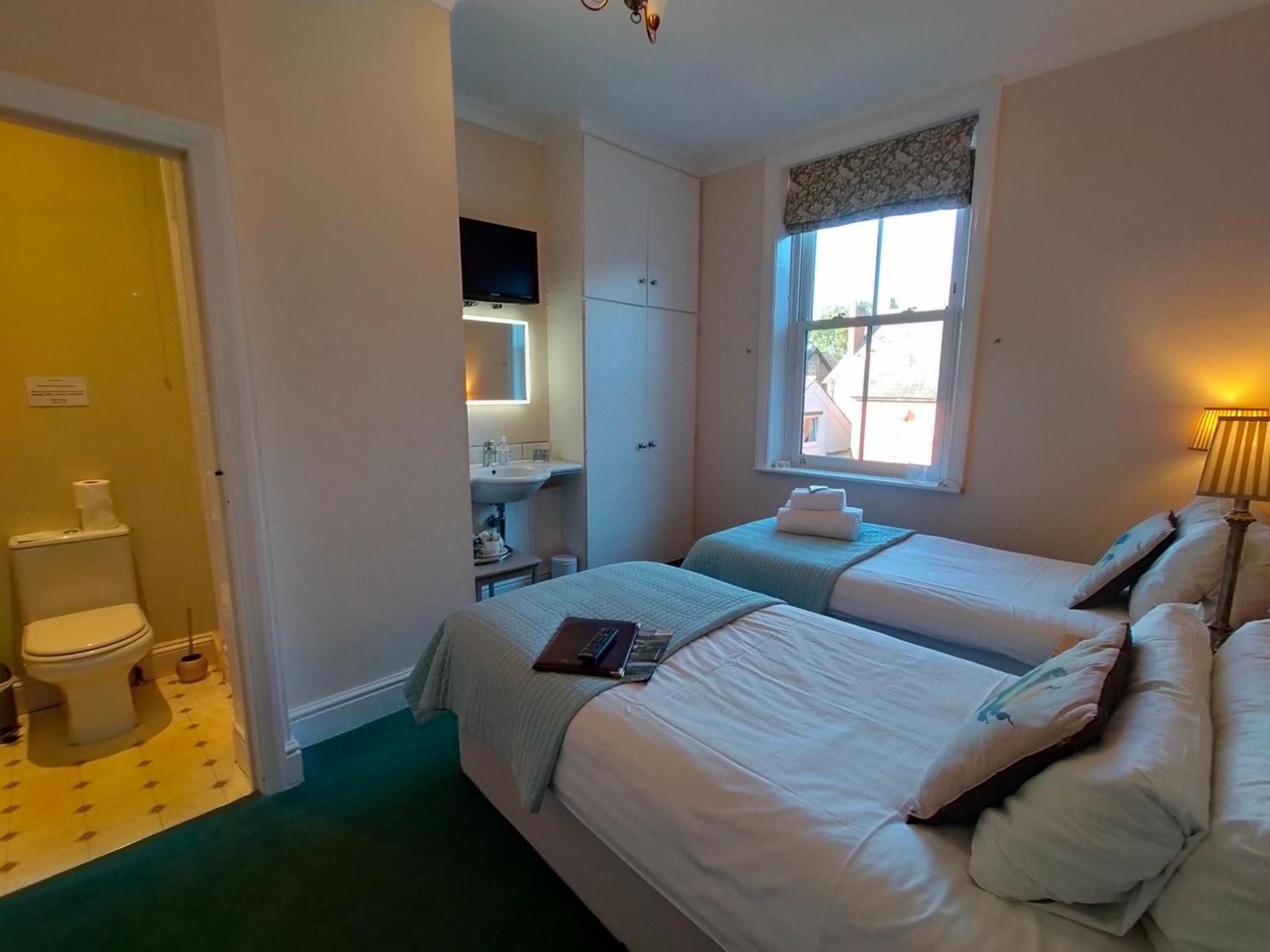 Arden House 4* Harrogate