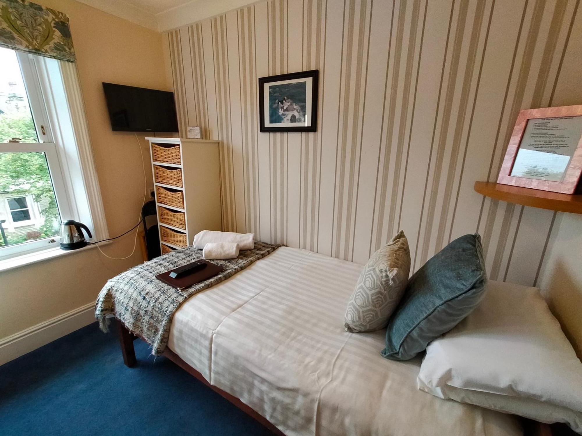 Guest house Arden House