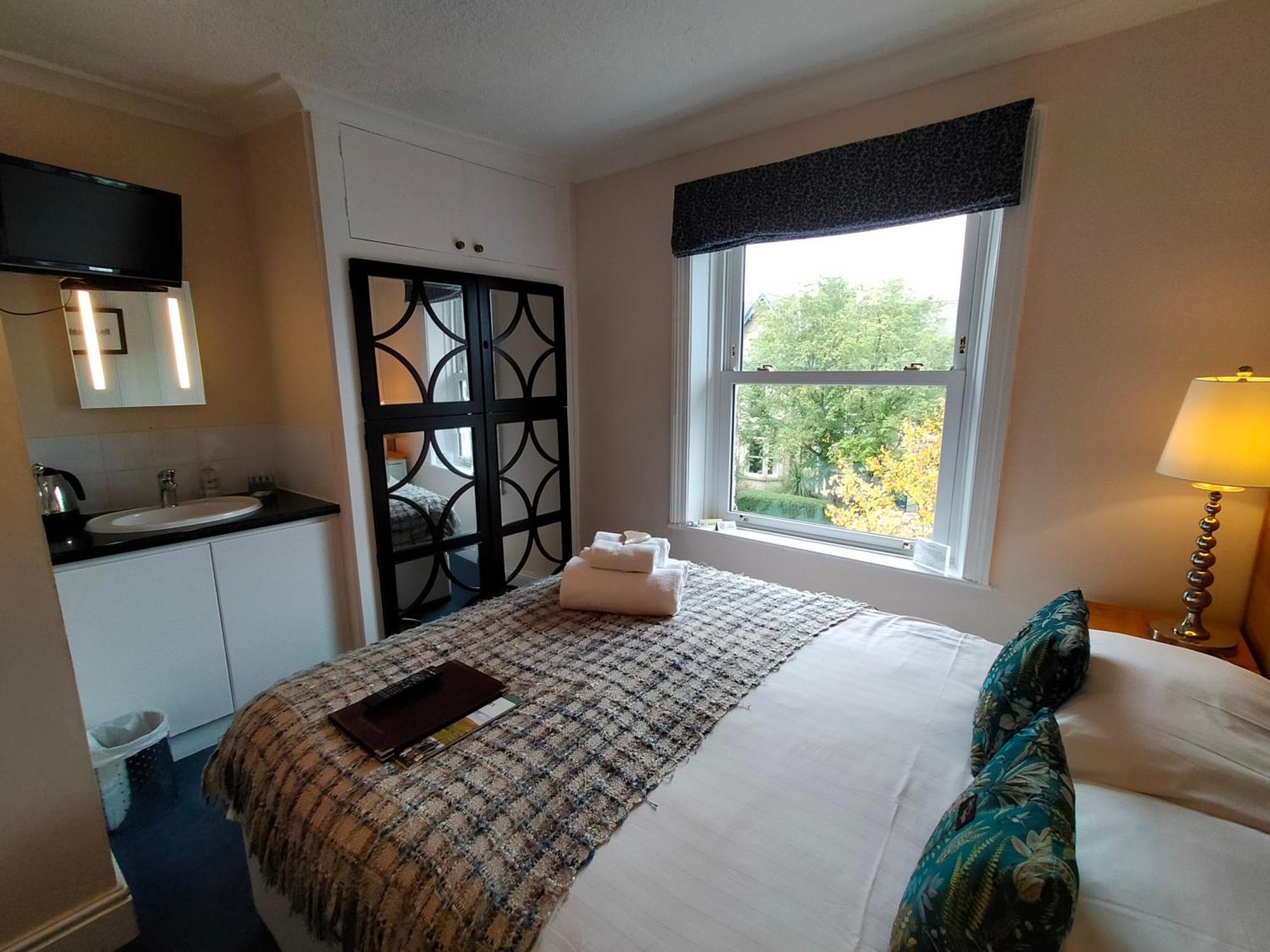 Arden House 4* Harrogate