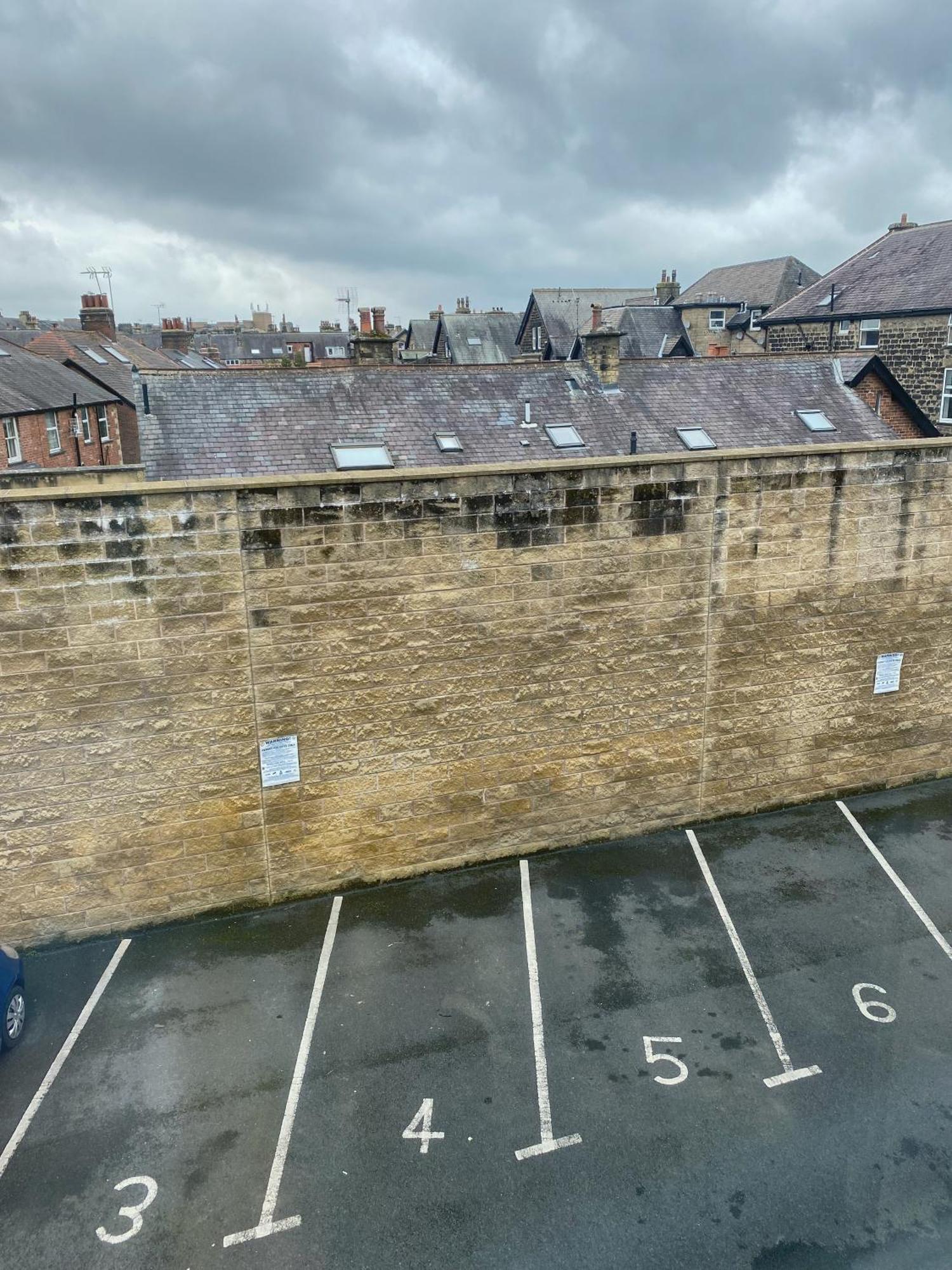 Stylish Modern With Parking Harrogate