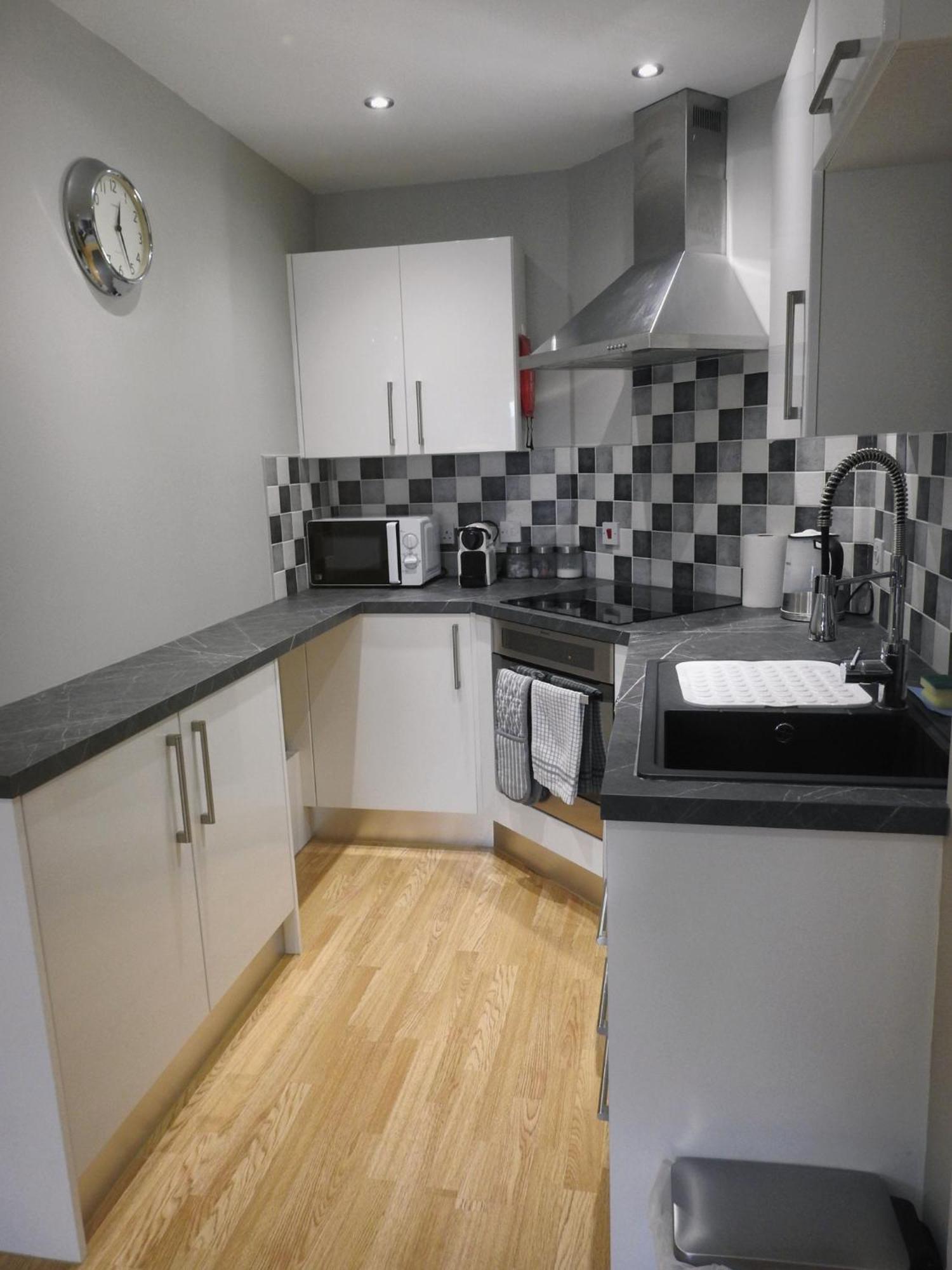 Stylish Modern With Parking Harrogate