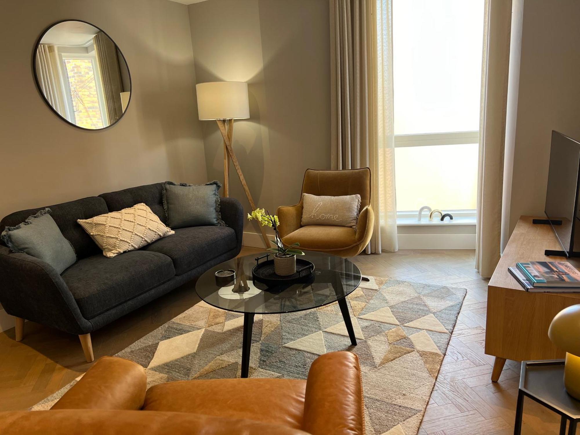 Lambert House Apartment *