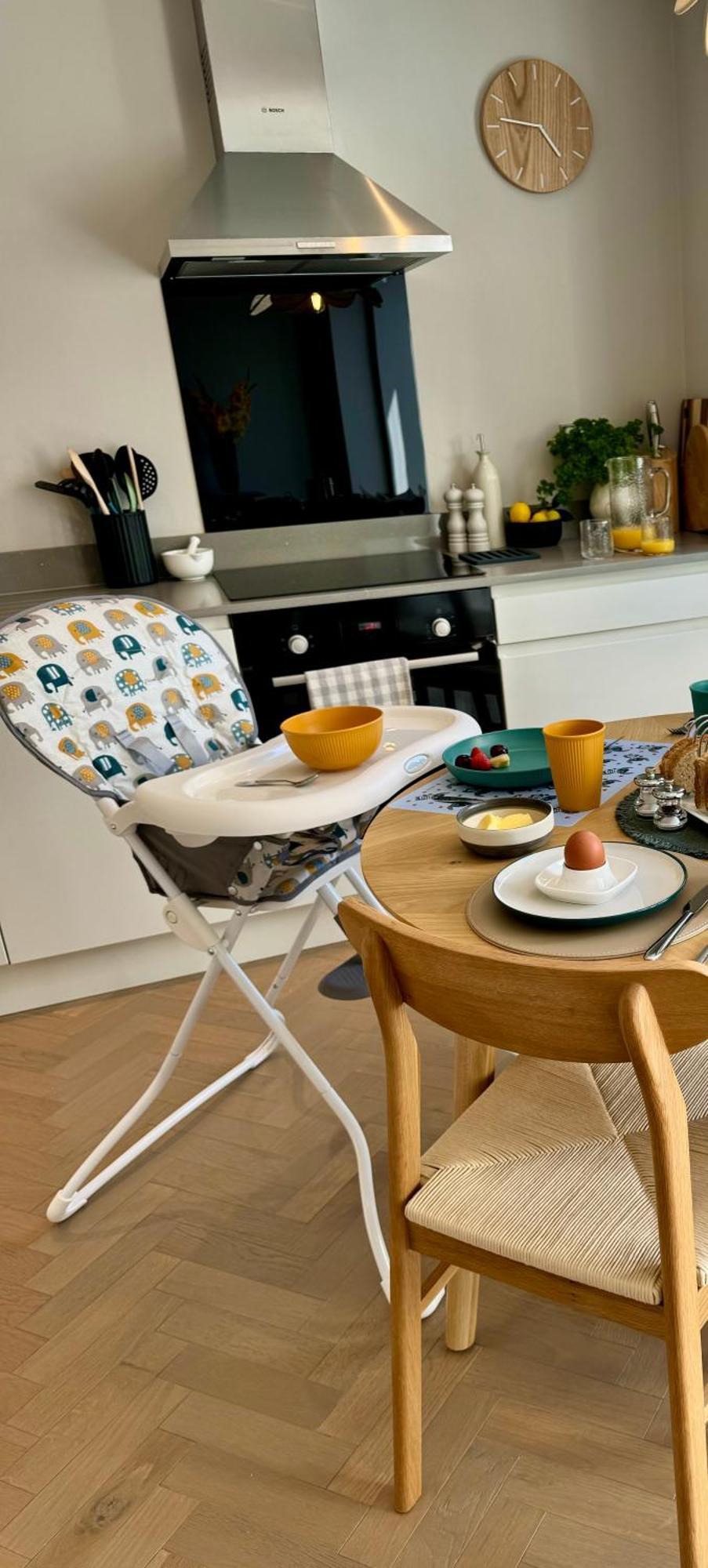 Lambert House Apartment *