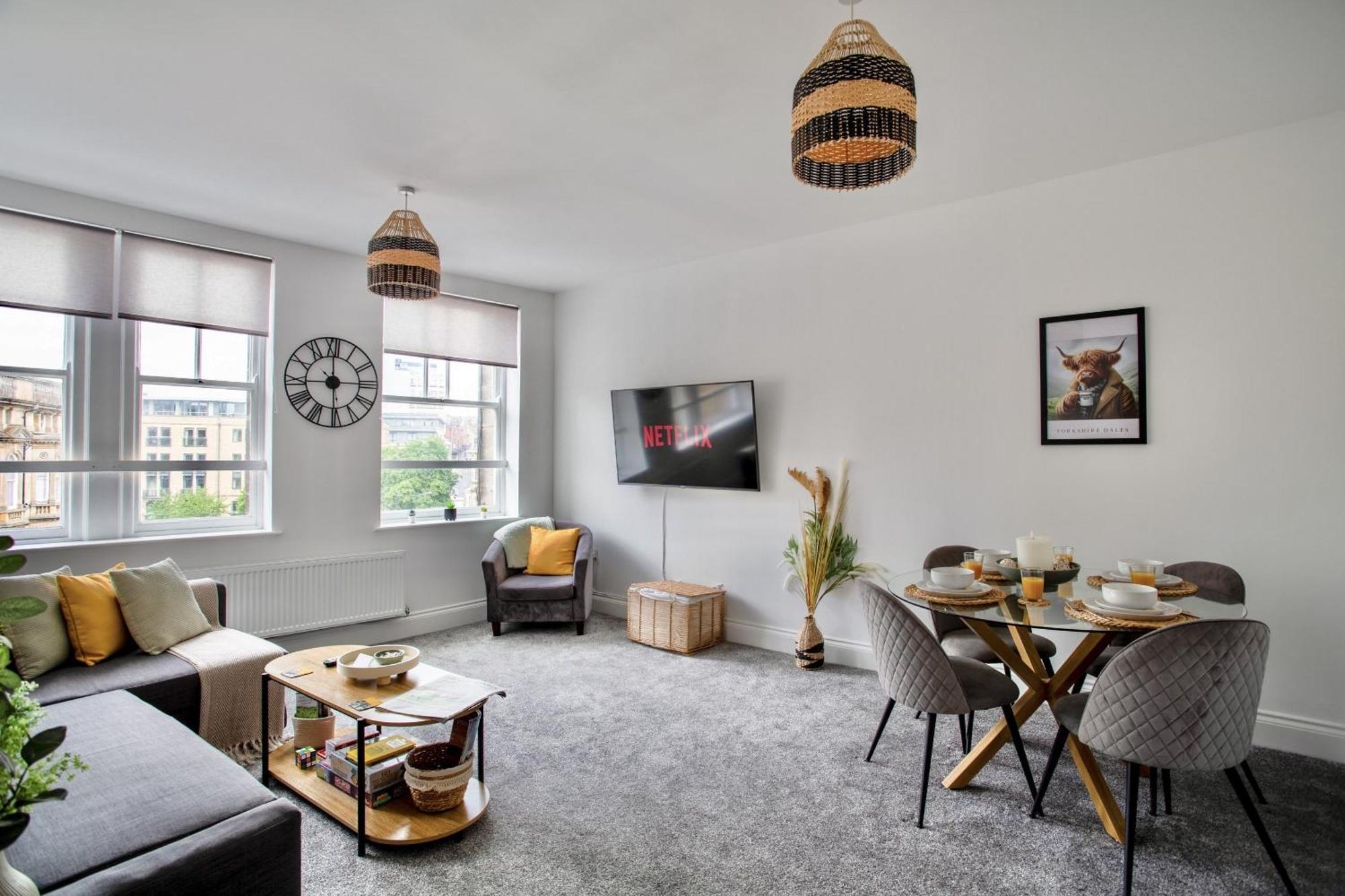 The Yorkshire Crown - Luxury - Free Parking Nearby