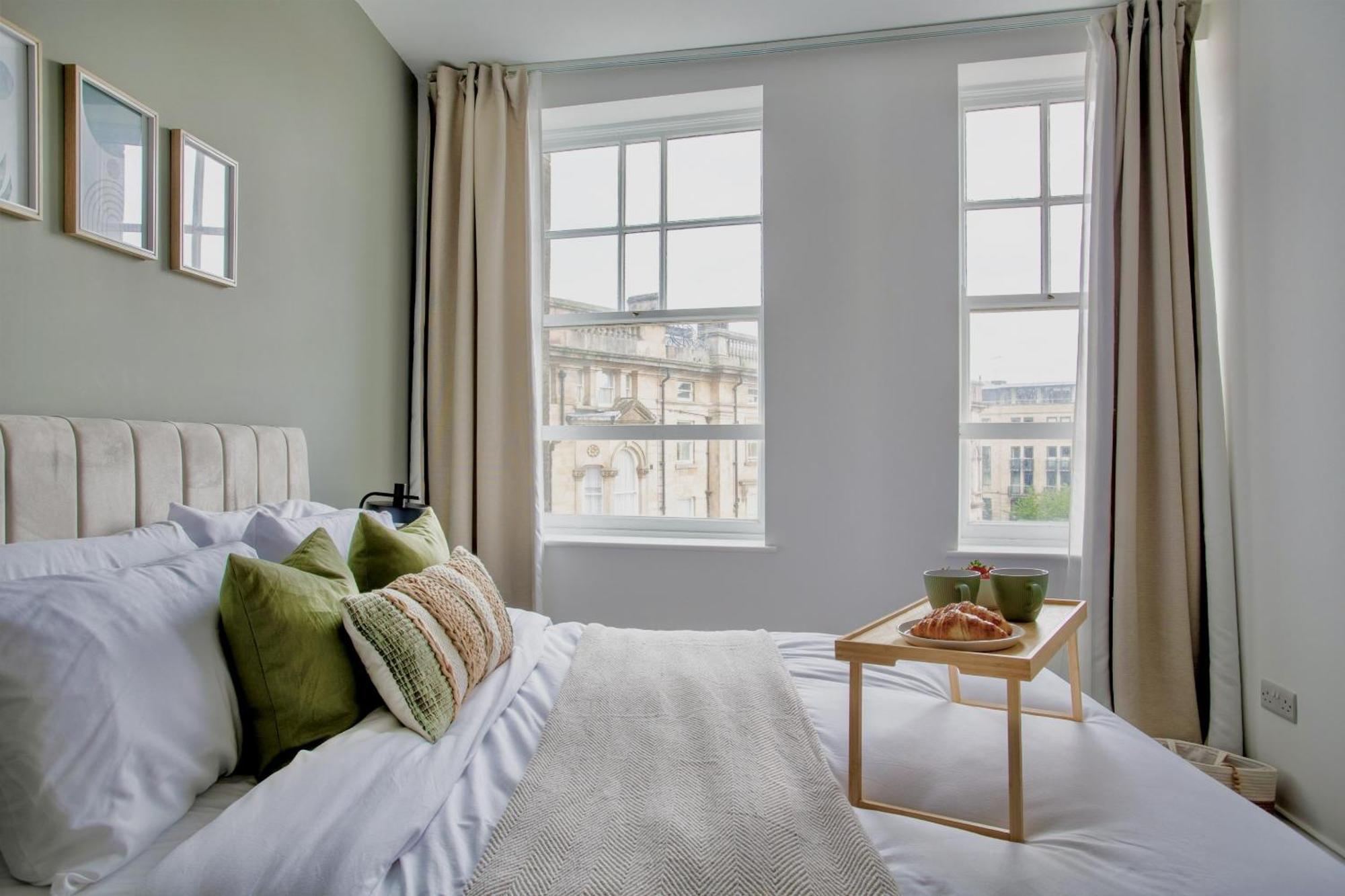 The Yorkshire Crown - Luxury - Free Parking Nearby * Harrogate