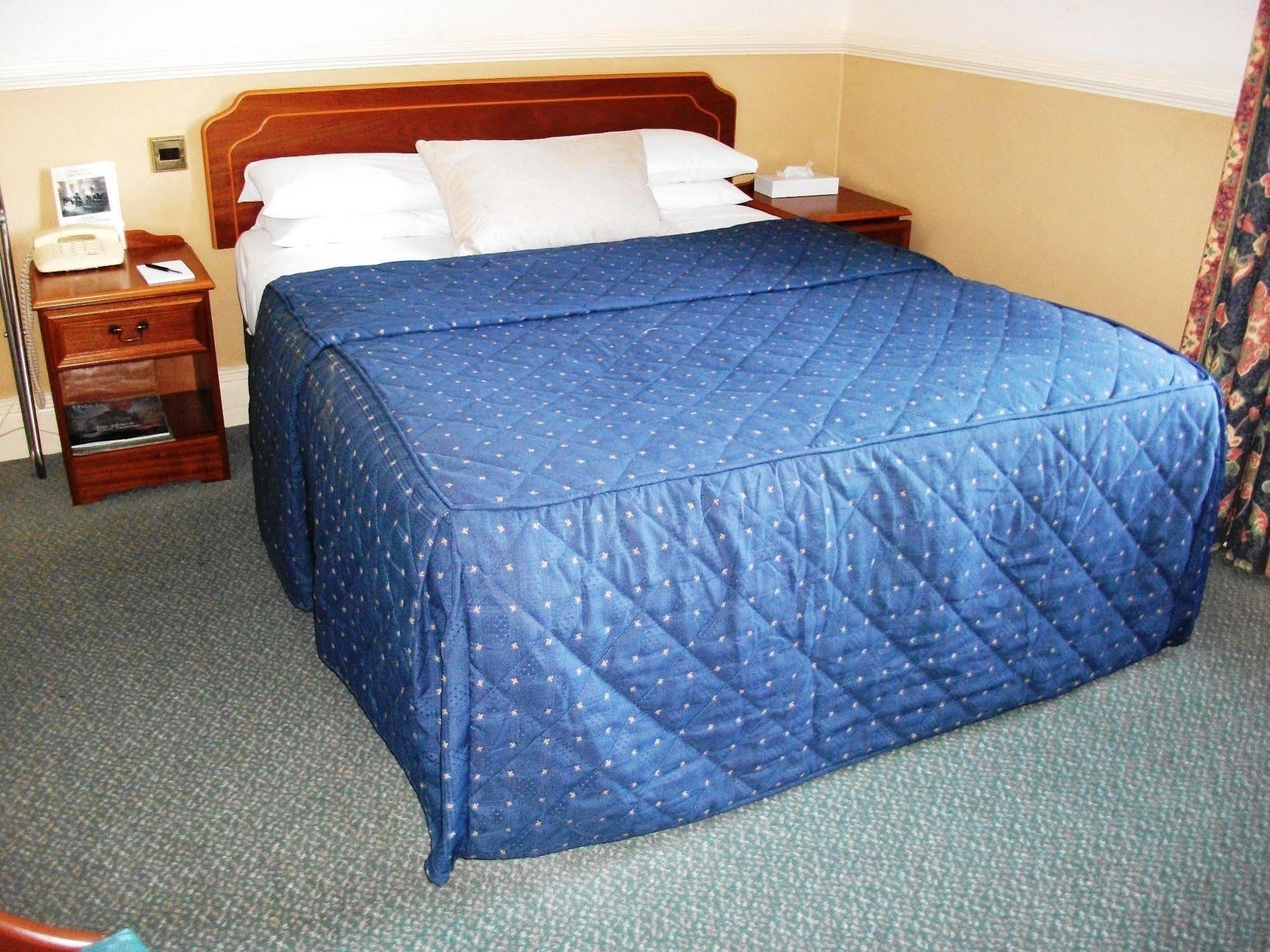 Cairn Hotel