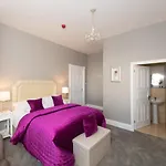 Albany House By Harrogate Serviced Apartments