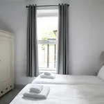 Oswald House Deluxe 2 Bedroom Apartment