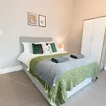The Harrogate Abode