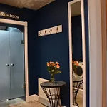 The Cheltenham, Stylish 1-Bed Victorian Apartment