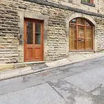 1 Chews Cottage