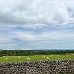 The Yorkshire Hosts - Kettlesing Cottage