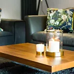 Maison Parfaite Hg1 - 2 Luxury Apartments With Parking Space - In Town Centre