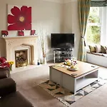 Comfy Big 7 Bedroom Townhouse