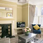 Valley Road, Fabulous 4 Bedroom House