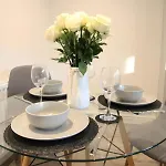 Modern Harrogate Centre Apartment
