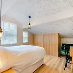 Bettys Townhouse-Uk45308