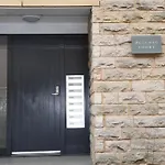 Harrogate Self Catering - Regent\'S Court Azure Suite