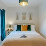 Mayfield Two - Central Harrogate Apartment