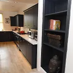 Harrogate Self Catering - West End