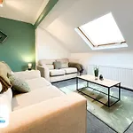 Free Parking - Family Stays - Spacious