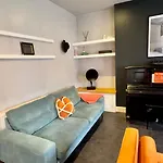 Central Location - Family Relocation - Business Stays
