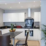 Contractor Or Business Stays - Family Relocation - Central Location