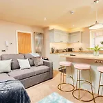 The Harrogate Abode - Sleeps 6