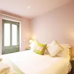 Glebe Apartment 1