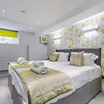 Harrogate Holiday Apartments - Garden Mews