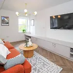 Harrogate Townhouse - 2 Bed Luxury Apartment