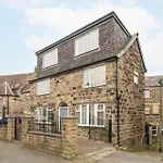 Host & Stay - The Coachman\'S House