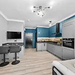 Downtown Studio 1 - Harrogate Town Centre