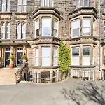 14 York Place