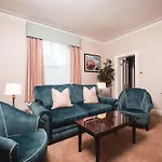 Old Swan Hotel