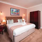 Old Swan Hotel