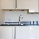 Montpellier Apartment- The Heart Of Harrogate Town Centre- One Minute Walk From The Famous Betty\'S Tea Room Extremely Quiet Entire Apartment With Homely Living Room Huge Tv And Sound Bar With A Huge Comfy Super King Size Beds Sleeps Four