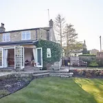 Host & Stay - Tithe Cottage