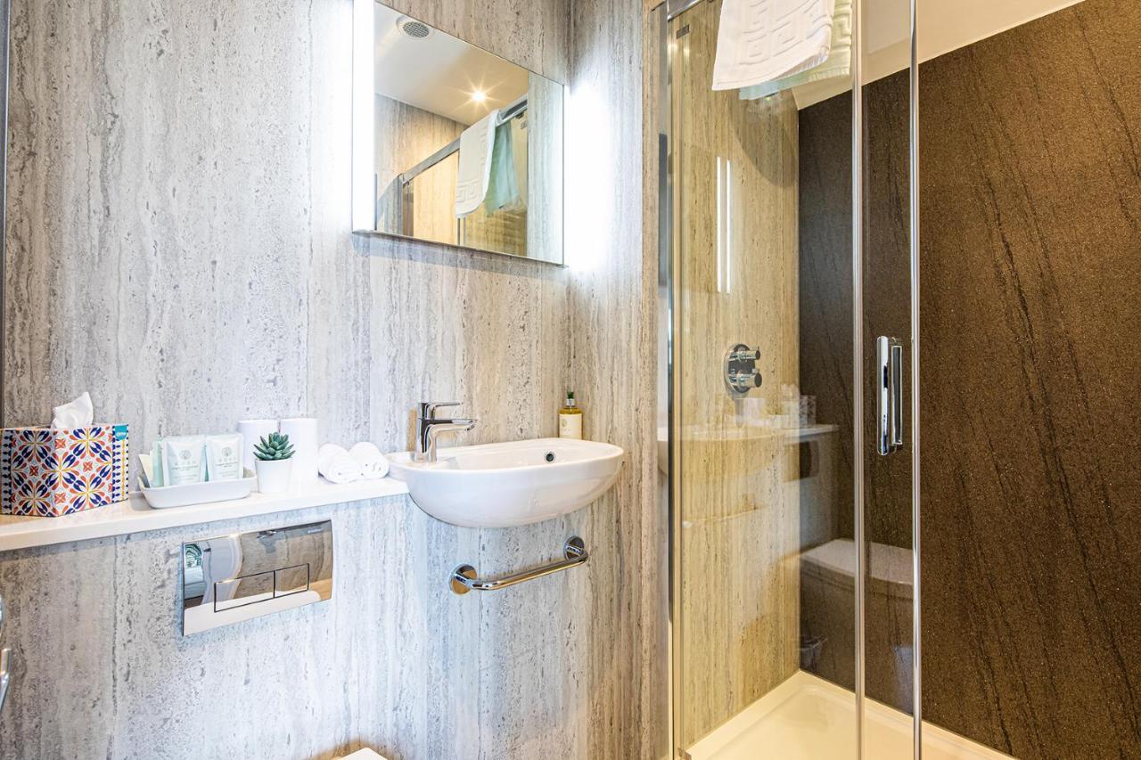 Fountains Guest House - Harrogate Stays 4*